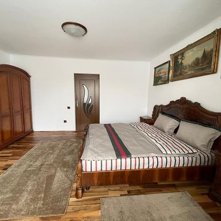 M & I Apartment 3 Marosvásárhely Kültér fotó