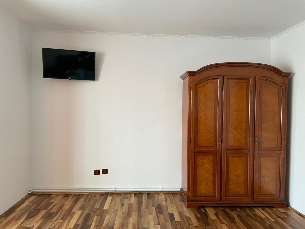 M & I Apartment 3 Marosvásárhely Kültér fotó