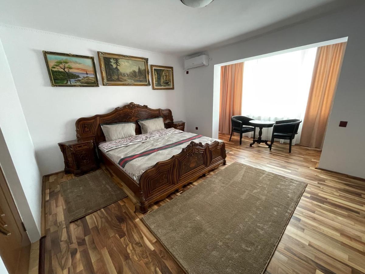 M & I Apartment 3 Marosvásárhely Kültér fotó