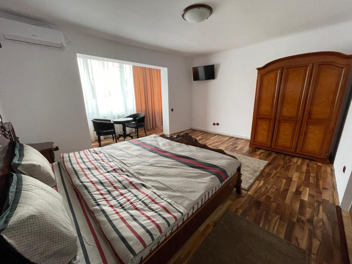 M & I Apartment 3 Marosvásárhely Kültér fotó